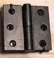 castbut833.JPG (14906 bytes)